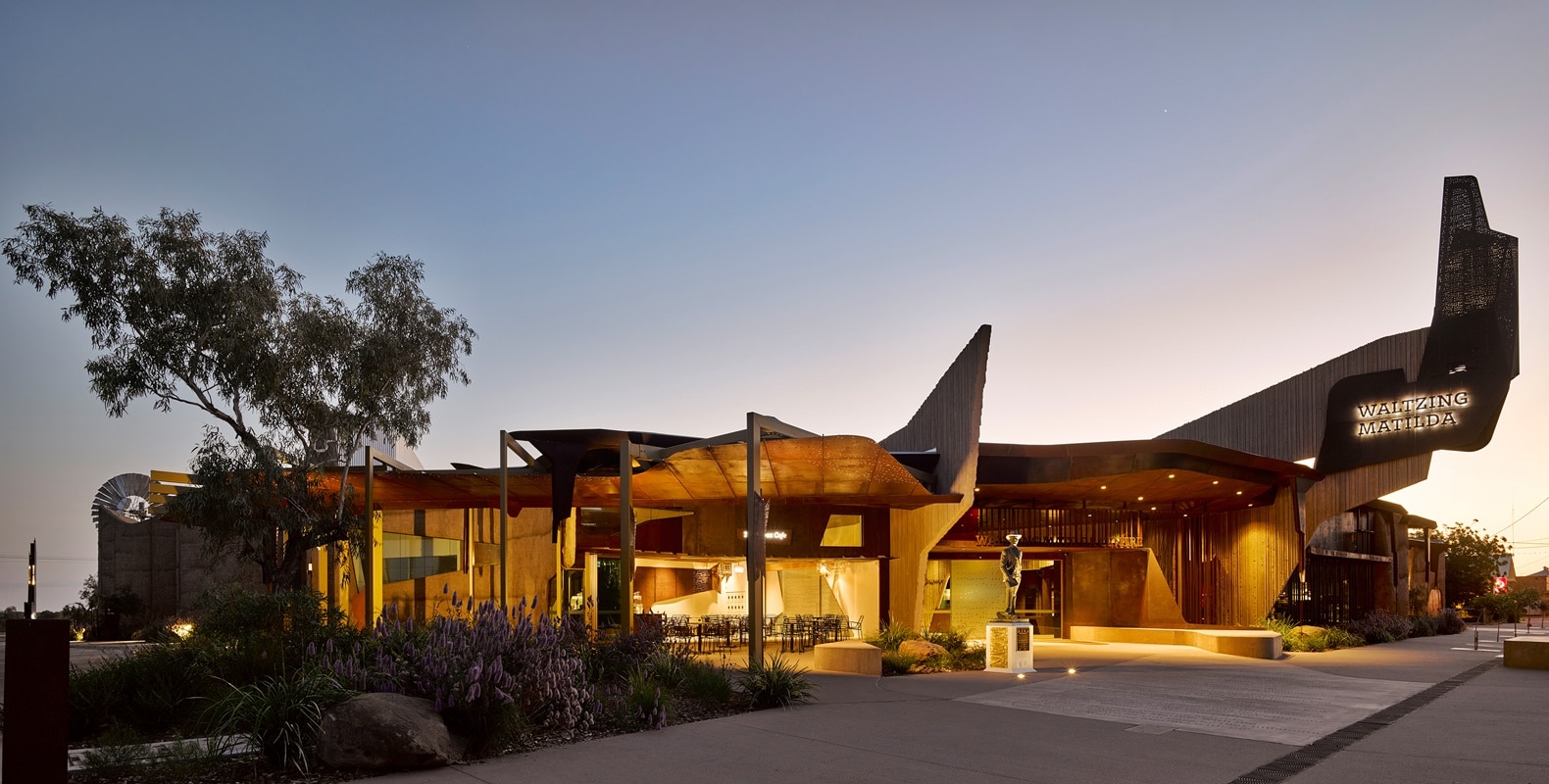 The Waltzing Matilda Centre