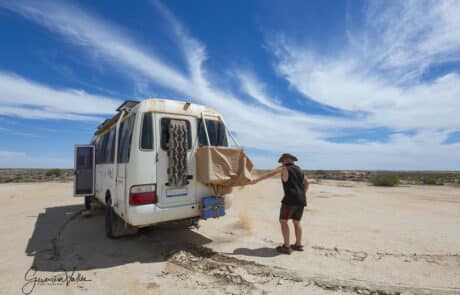 Robert Removing Dust Cover
